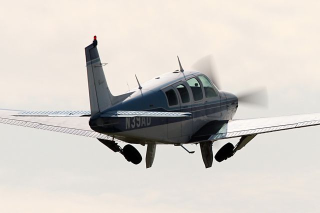 Beechcraft Bonanza (36) (N39AD)