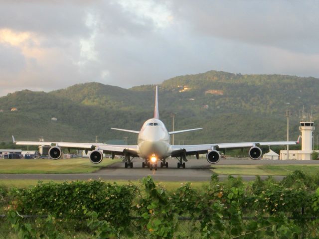 Boeing 747-400 (G-VROM)