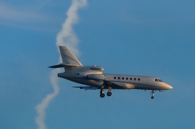 Dassault Falcon 50 (N865PC)