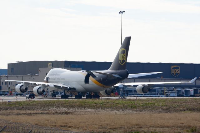 Boeing 747-400 (N580UP) - UPS - N580UP - B747-400 - The B747 is a rare sight at the KDFW UPS Hub.