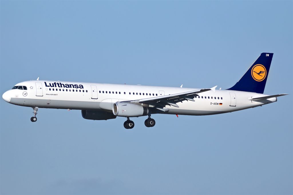 Airbus A321 (D-AIDW)