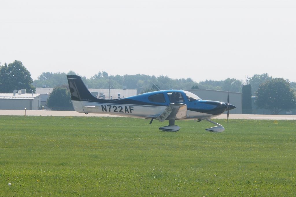 Cirrus SR-22 (N722AF)