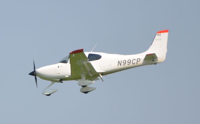 Cirrus SR-22 (N99CP)