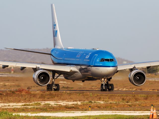 Airbus A330-200 (PH-AOF)