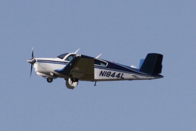 Beechcraft 35 Bonanza (N1844L)