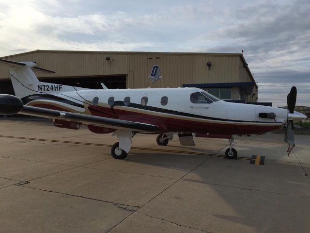 Pilatus PC-12 (N724HF)