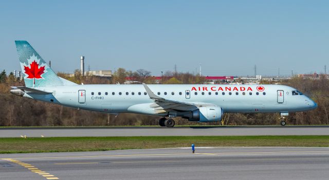 Embraer ERJ-190 (C-FHKI)