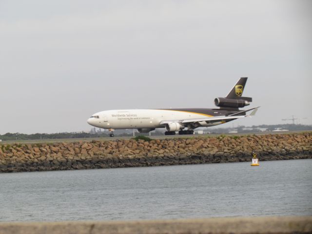 — — - LANDING AT YSSY