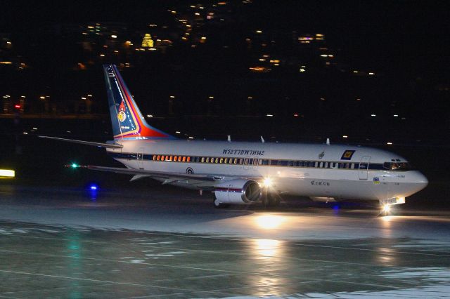 BOEING 737-400 (HS-CMV)