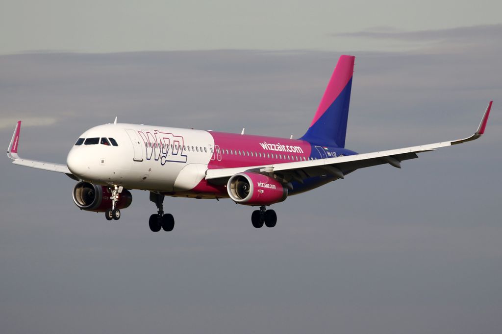 Airbus A320 (HA-LYZ)