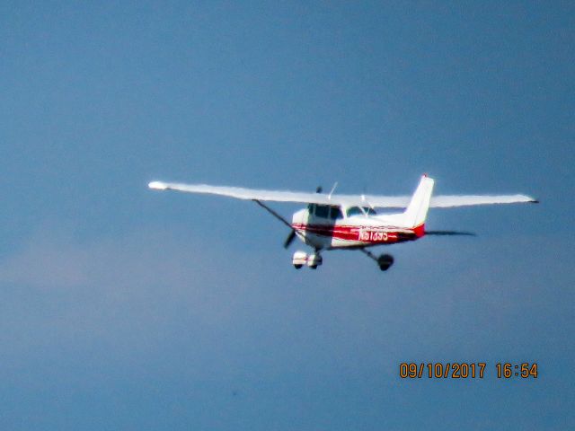 Cessna Skyhawk (N51395)