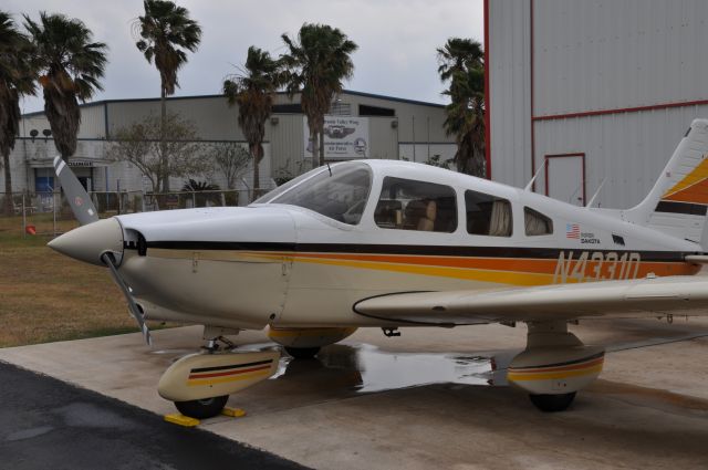 Piper Cherokee (N4331D)