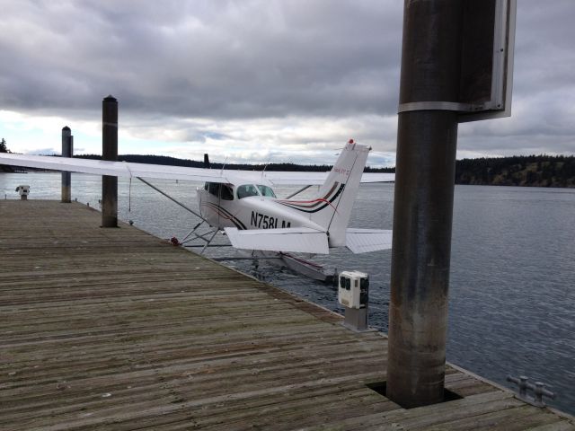 Cessna Skyhawk (N758LM) - Roche Harbor