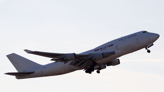 Boeing 747-400 (N539BC) - Departing from 36L for HNL 