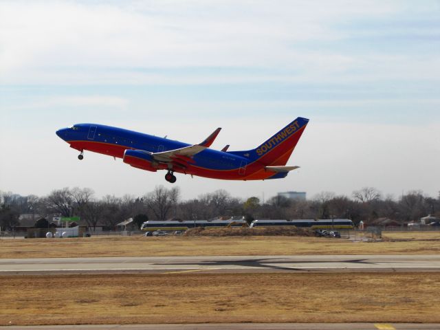 Boeing 737-700 (N767SW)