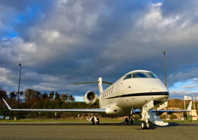 Canadair Challenger 350 (N515VR)