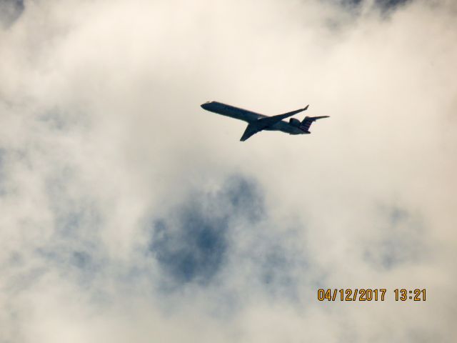 Canadair Regional Jet CRJ-900 (N909FJ)