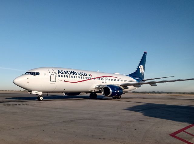 Boeing 737-800 (XA-EBN)