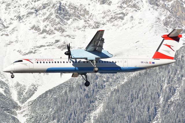 de Havilland Dash 8-400 (OE-LGL)