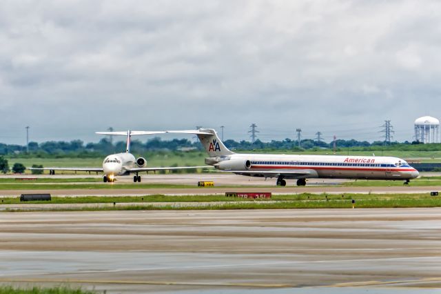 McDonnell Douglas MD-80 (N9616G)