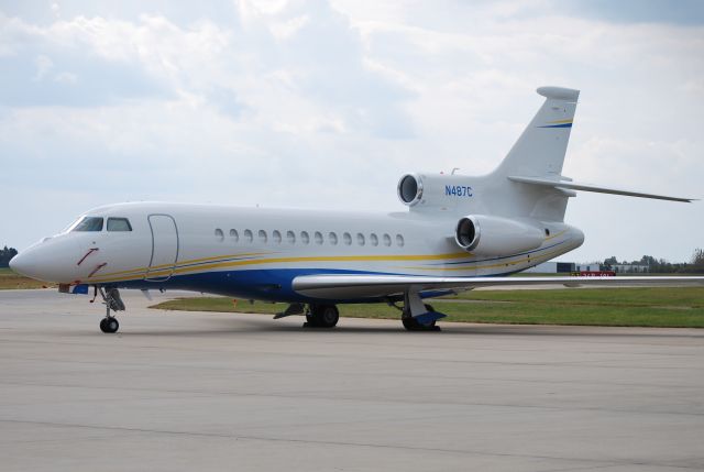 Dassault Falcon 7X (N487C) - GENERAL AVILEASING INC at KCLT - 10/29/14