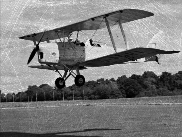 OGMA Tiger Moth (G-AOEI)