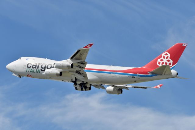 Boeing 747-400 (LX-WCV) - 23-R 09-01-22