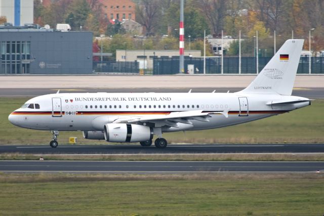 Airbus A319 (N1503)