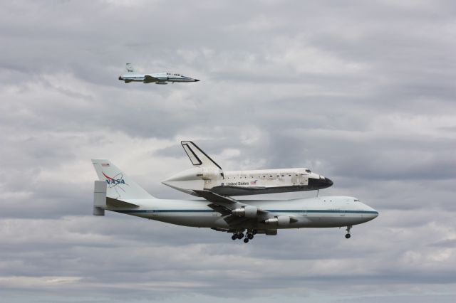 Boeing Shuttle Carrier (NASA905) - Taken 4-17-12