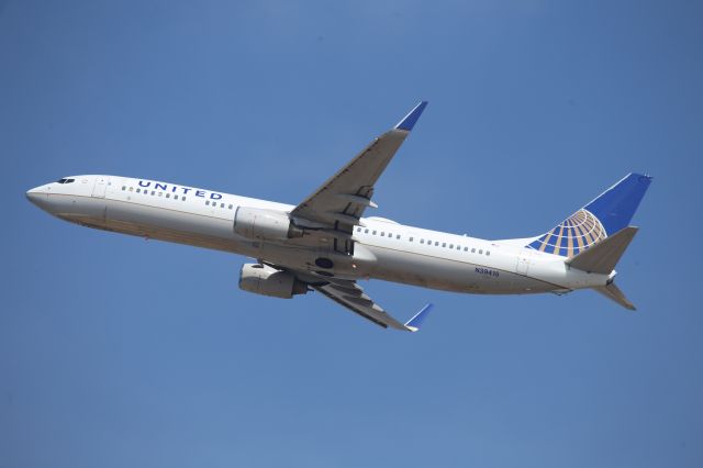 Boeing 737-900 (N39415)