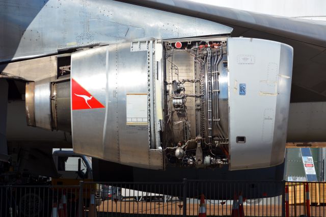 Boeing 747-400 (VH-OJA) - Boeing 747 No. 3 engine on display at Historical Aircraft Restoration Society