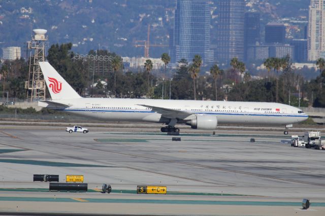 BOEING 777-300ER (B-2087)