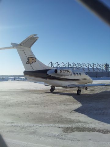 Embraer Phenom 100 (N100PU) - Outside Hangar 5 watching the Phenom do its After Start.