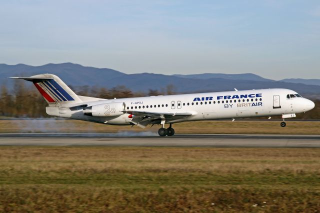 Fokker 100 (F-GPXJ)
