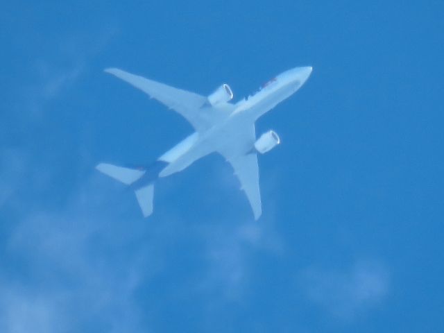 BOEING 777-200LR (N856FD)