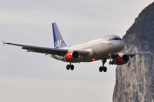 Airbus A319 (OY-KBT)