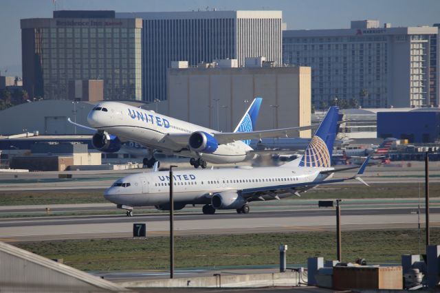 Boeing 787-9 Dreamliner (N29984)