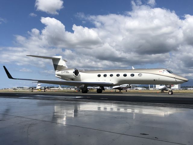 Gulfstream Aerospace Gulfstream V (C-FTEL) - Outside Penta...