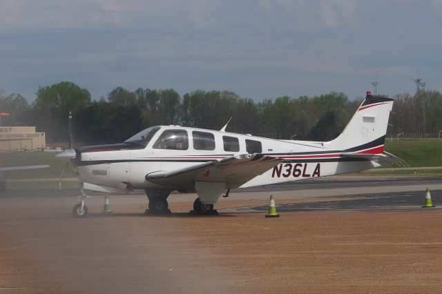 Beechcraft Bonanza (36) (N36LA)