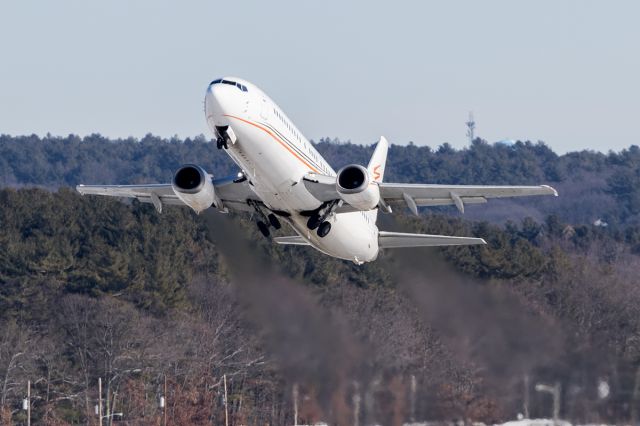 BOEING 737-400 (N803TJ)