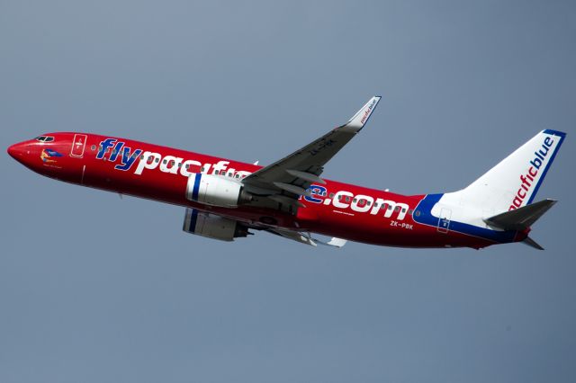 Boeing 737-800 (ZK-PBK) - 11 OCT 2010