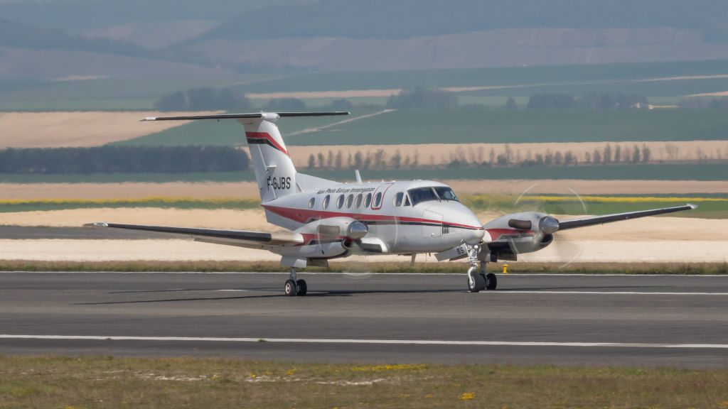 Beechcraft Super King Air 200 (F-GJBS)
