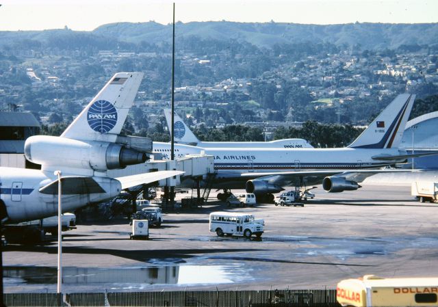 Boeing 747-200 (B-1886) - SFO - parking garage view of the Pan AM ramp - view looking west