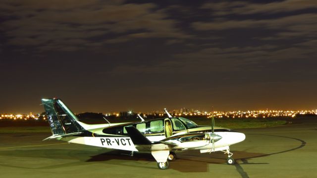 Beechcraft Baron (58) (PR-VCT)