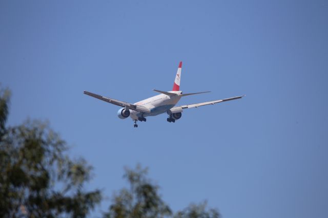 Boeing 777-200 (OE-LPB)