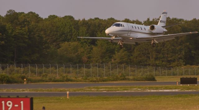 Cessna Citation Excel/XLS (N544XL) - Runway 28, Cape May County NJ