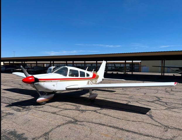 Piper Cherokee (N75136)