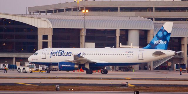 Airbus A320 (N561JB) - Getting Pushed Out