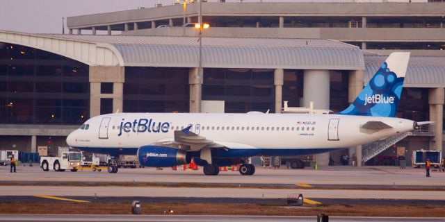 Airbus A320 (N561JB) - Getting Pushed Out