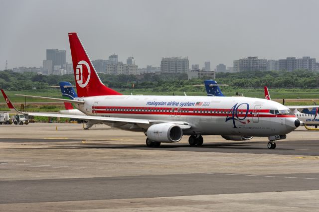 Boeing 737-800 (9M-MXA) - 10th June, 2022: 40th Anniversary Livery heading back to KLIA as flight MH103 from Dhaka's Zia International Airport. It's time to get the 50th anniversary colors! 